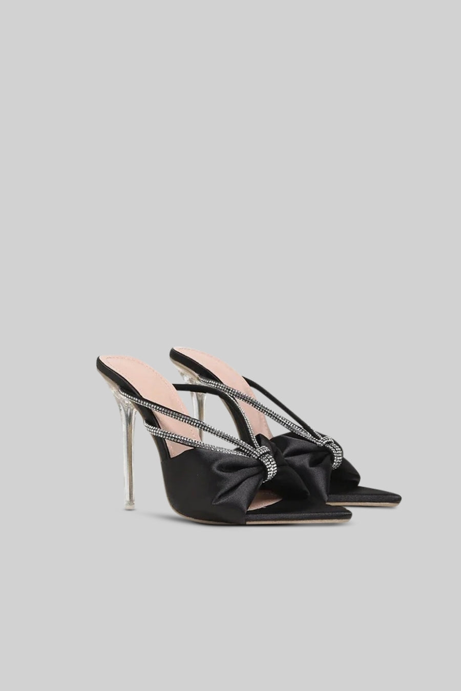 SANDALIAS DE TACON ALTO DE SATEN CON ADORNOS- NEGRO
