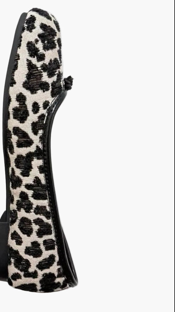 BAILARINAS PEZUÑA CON ESTAMPADO DE LEOPARDO