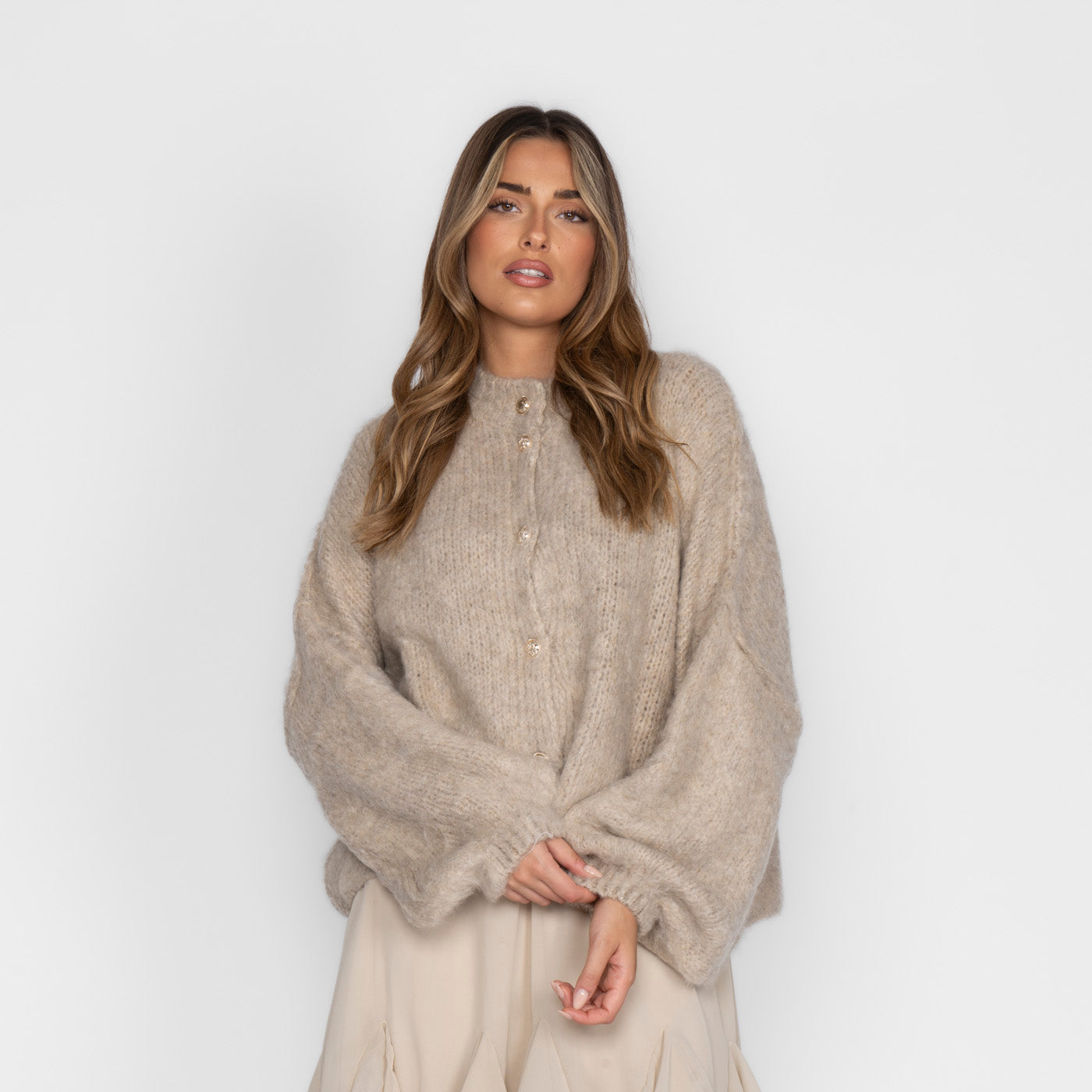 CARDIGAN DE PUNTO ELEGANTE
