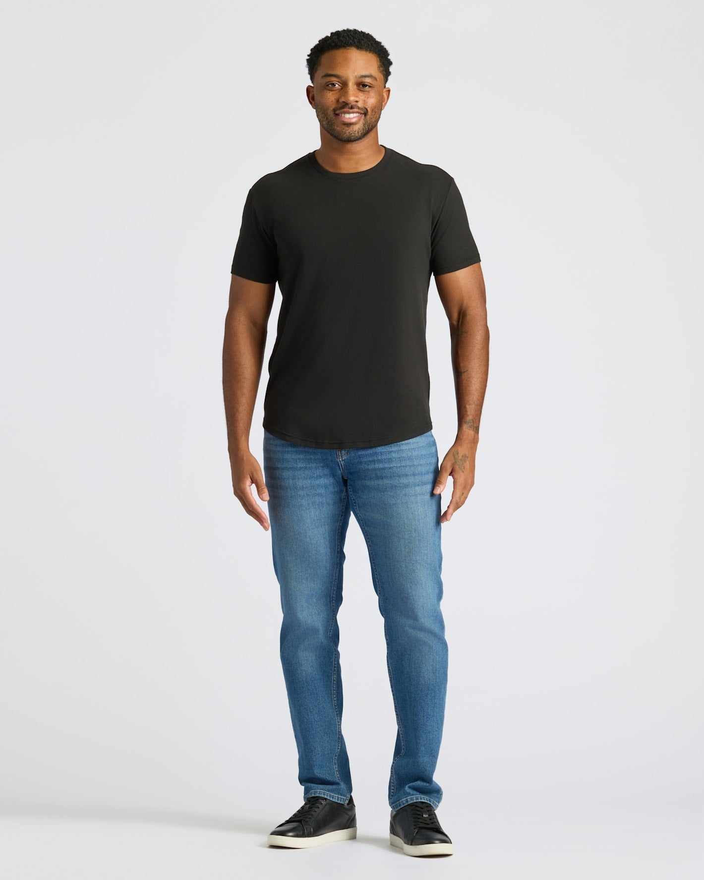 PACK DE 3 CAMISETAS CLÁSICAS DE CUELLO REDONDO